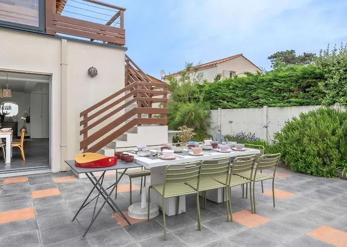 Face Pour 10 Personnes à *