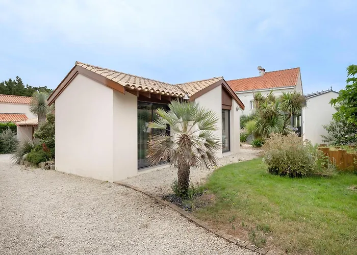 Face Pour 10 Personnes à * Préfailles